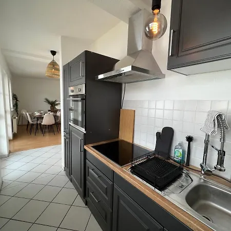 Boholounge/ Viel Platz, Großer Balkon, Stellplatz