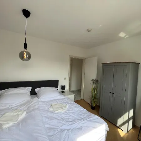 Boholounge/ Viel Platz, Großer Balkon, Stellplatz * Bad Homburg vor der Höhe